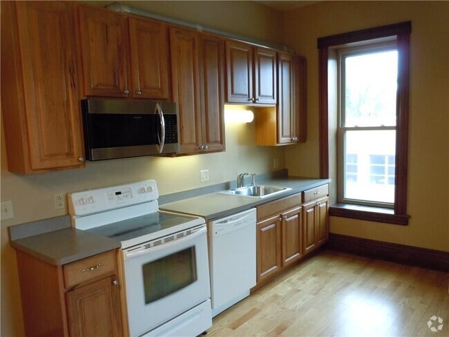 Building Photo - 750 South Ave Rental
