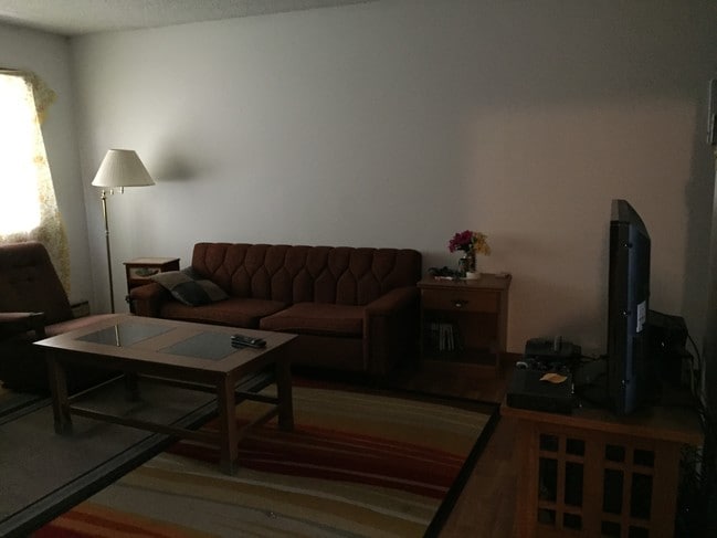 Photo - 520 7th St S