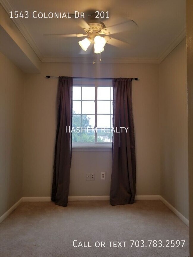 Photo - 1543 Colonial Dr