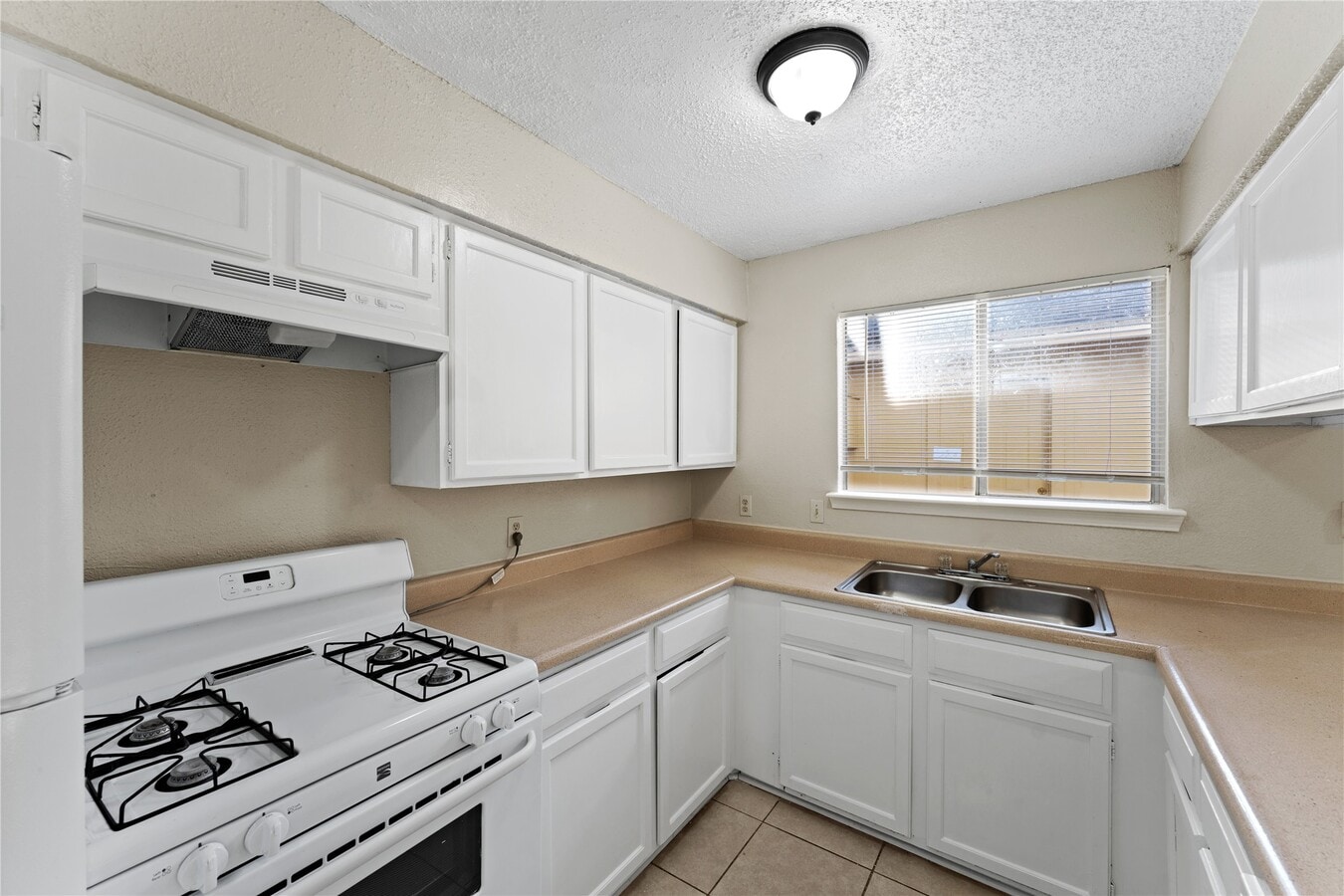 Photo - 5810 Twisted Pine Ct Unit E