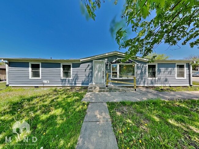 Building Photo - 3904 Ireland Dr Rental