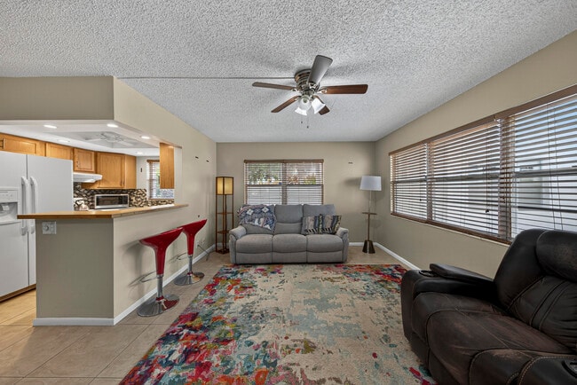 Photo - 125 Newport I