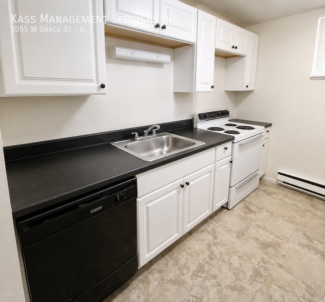 Building Photo - 1055 W Grace St Unit G