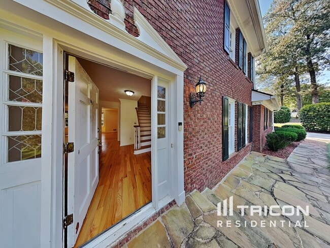 Photo - 361 Willow Glenn Dr