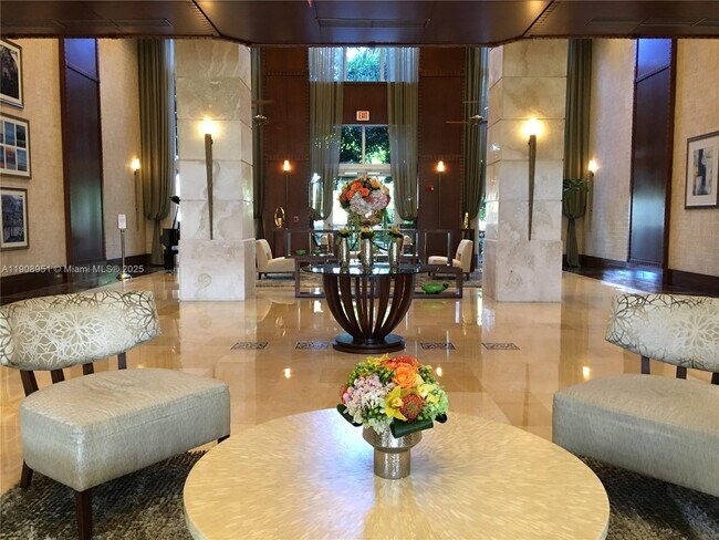 Photo - 19501 W Country Club Dr Unidad PH-06