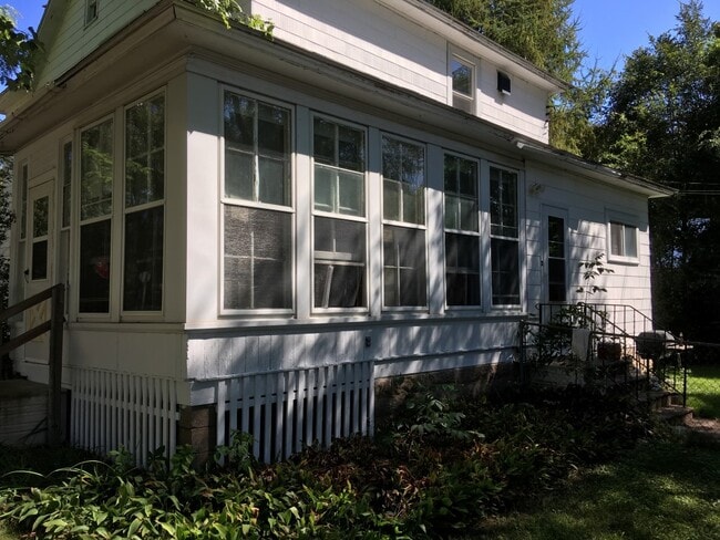 Photo - 2 S Rural St