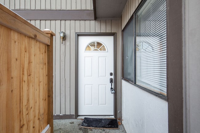 Photo - 303 SW 112th St Unidad D401