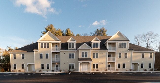 Building Photo - 80 N Meadows Rd Unit 304 Rental