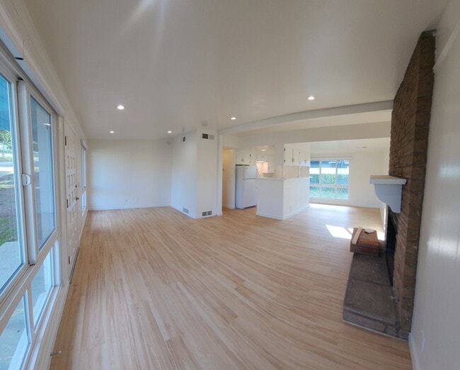 Photo - Cuesta By the sea cottage for Rent! Close ...