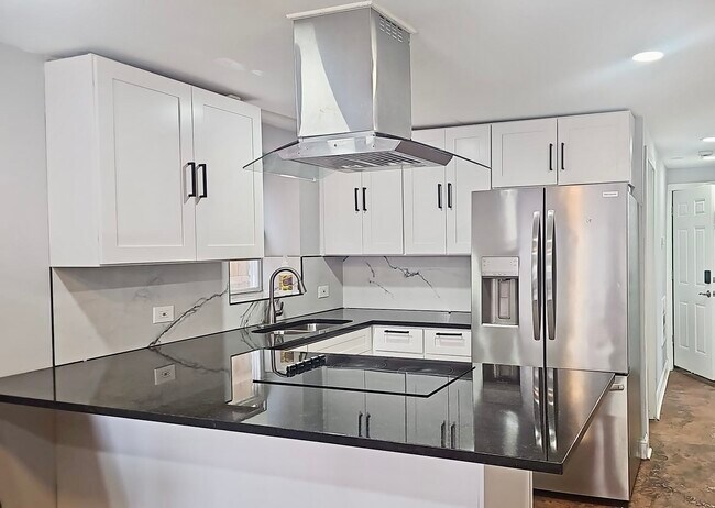 Building Photo - 3539 W Grenshaw St