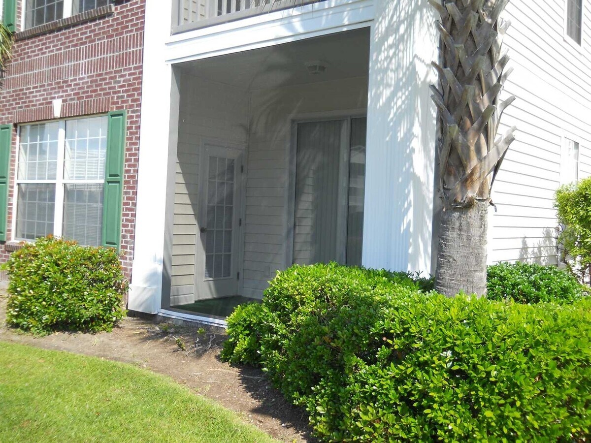 1st Floor 1 Bedroom Condo in Fairways House Rental in Myrtle Beach