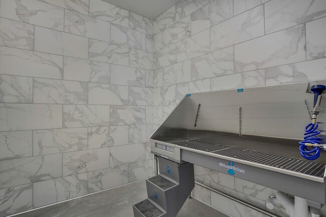 Parq Crossing Apartments