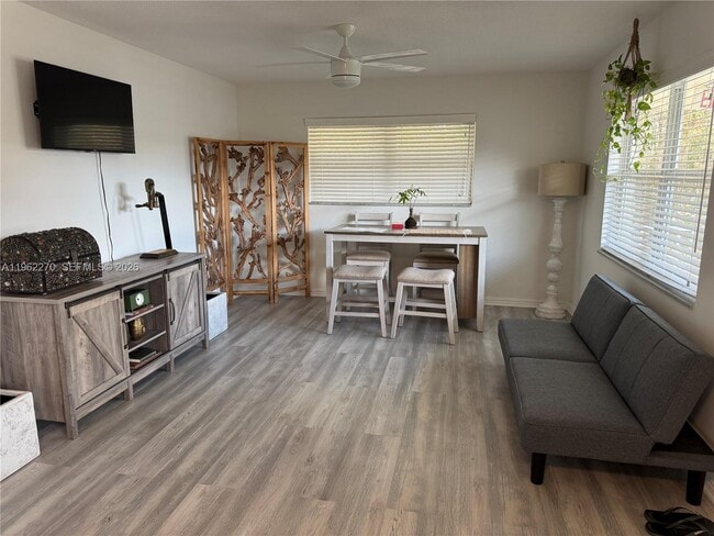 Photo - 3500 Harrison St Unit 8