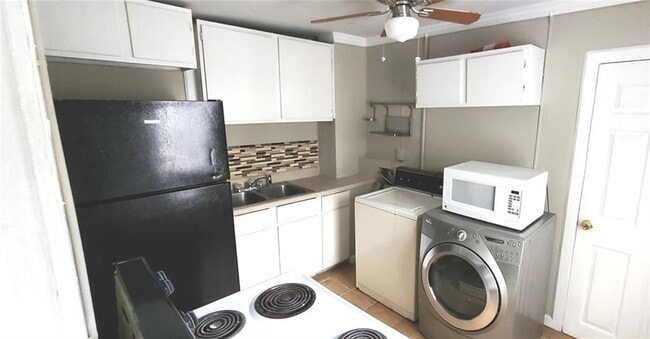 Photo - 66 Chester Ave SE