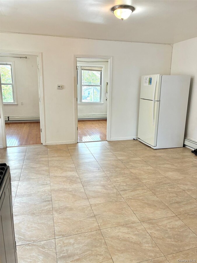 Photo - 77-38 166th St Unidad #2