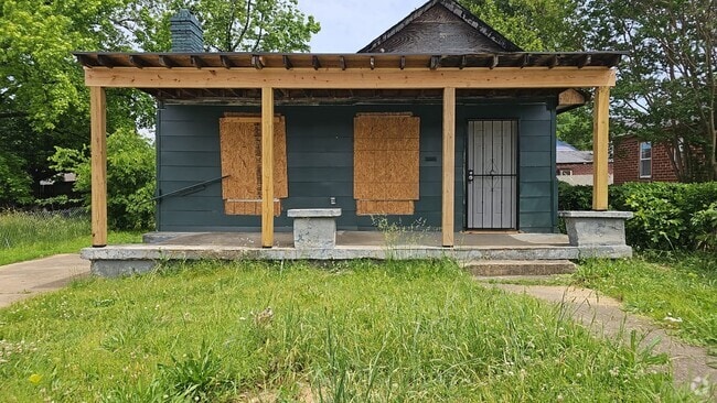 Building Photo - 808 Dallas St Rental