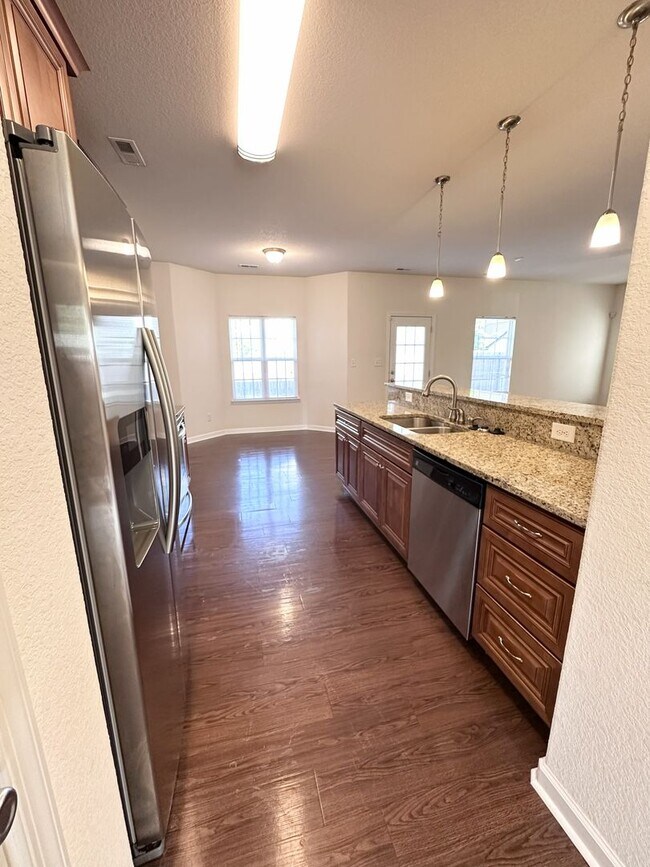 Photo - Spacious 4 Bedroom Updated Home in Wilmund Place