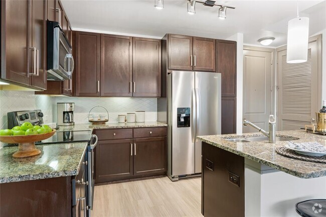 Building Photo - 4200 Scotland St Unit 511 Rental