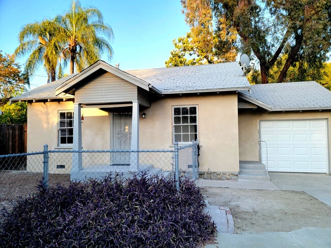 Photo - 416 N 3rd Ave