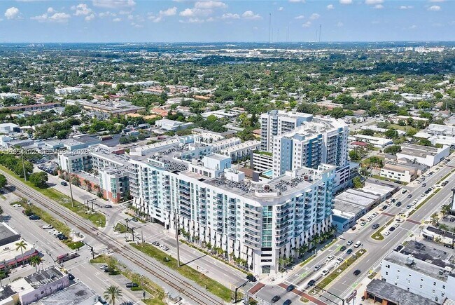Building Photo - 140 S Dixie Hwy Unit 1019
