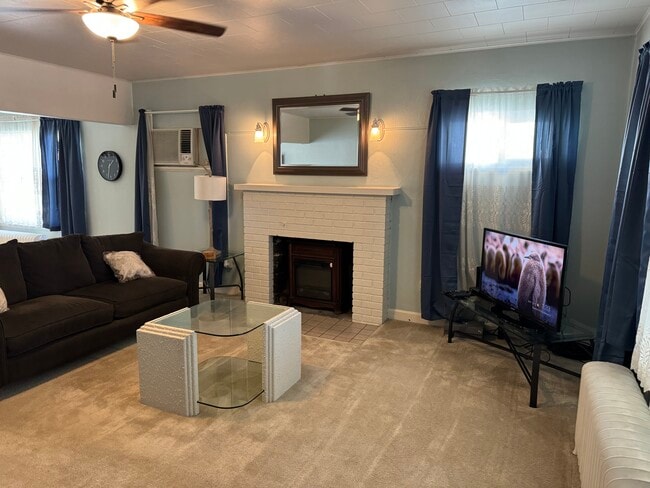 4 S 10th Ave Unit 4