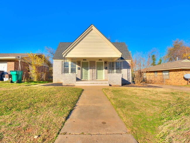 Photo - 1515 NE 13th St