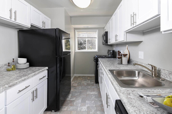 Building Photo - The Ridge Rental