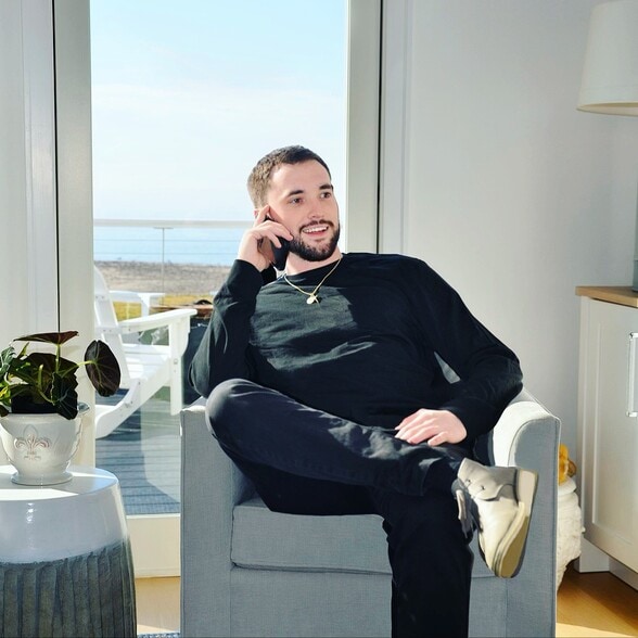 Primary Contact Photo