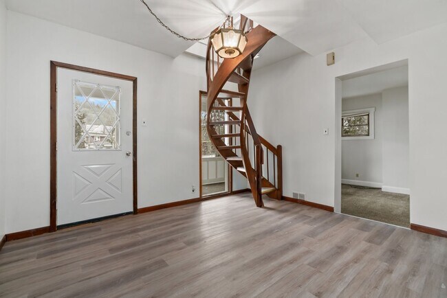 Photo - 67 Oregon Ave Unit 1