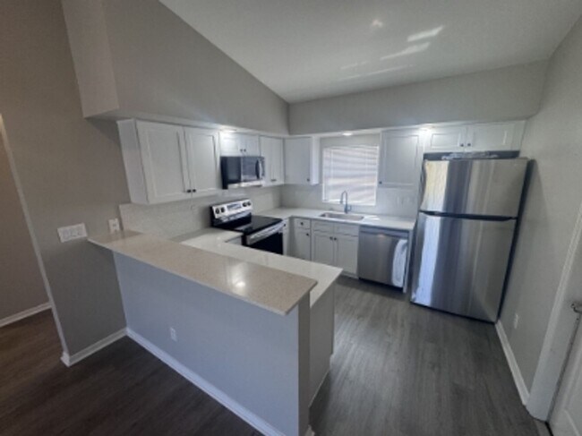 Photo - 2412 Vernon Ave S