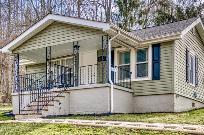 Building Photo - Cute Country Charmer – Bristol, VA  2 Bed ... Rental