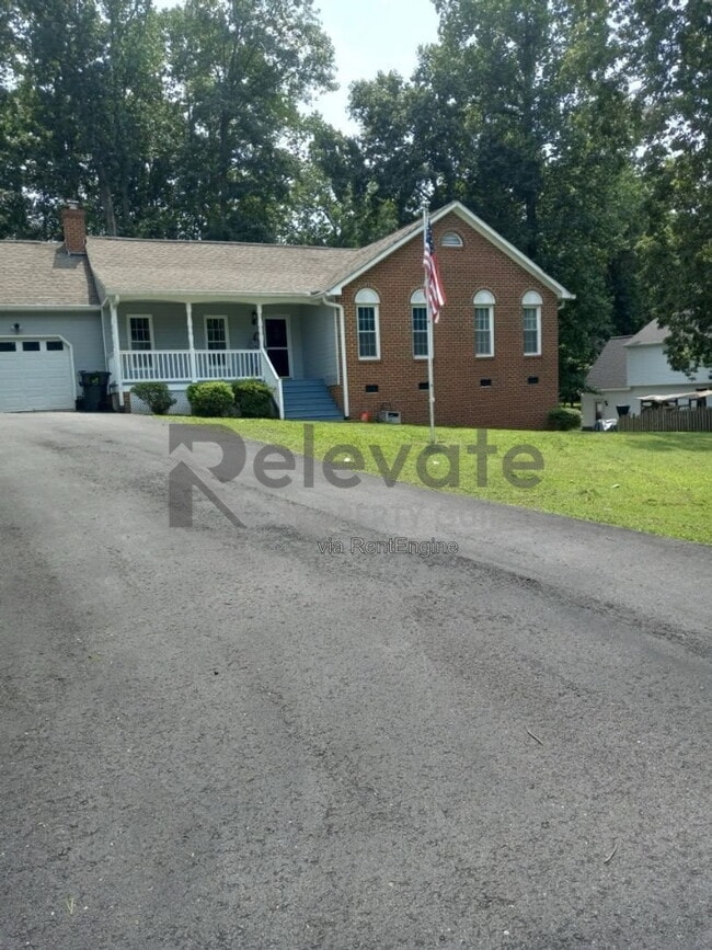 Photo - 2301 Brookforest Rd