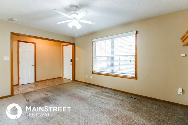 Photo - 2800 S Whitney Ave