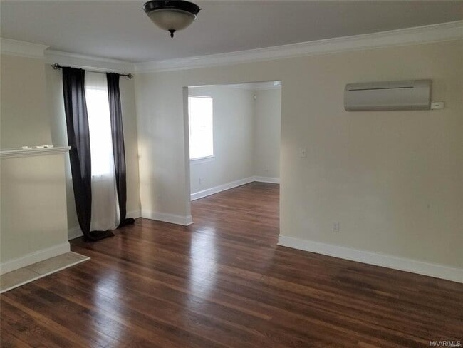 Photo - 301 N Capitol Pkwy