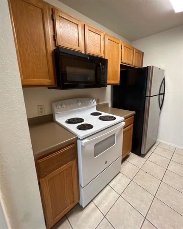 Photo - 3115 Helms St Unit 111
