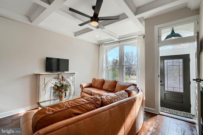 Photo - 2630 E Baltimore St Casa Adosada