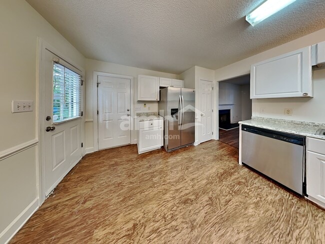 Photo - 803 Delray Ln