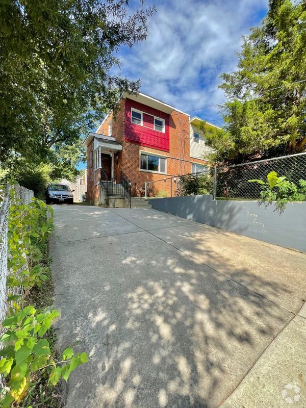 Building Photo - 8406 12th Ave Rental