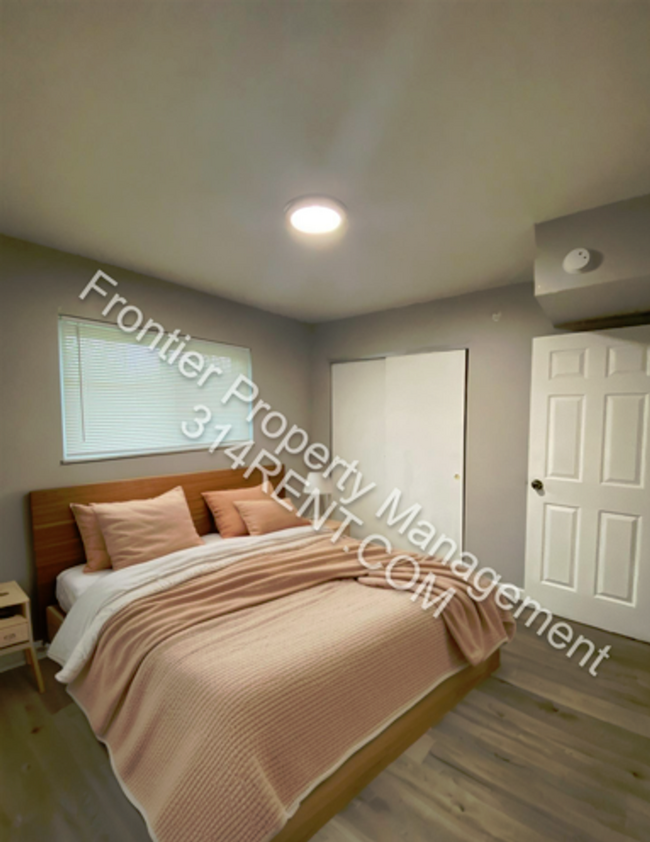 Photo - Freshly updated 2 bedroom apartment in Flo... Unit 115 Reeb Lane Apt 3