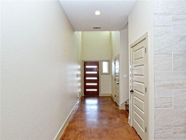 Photo - 1409 Sanchez St