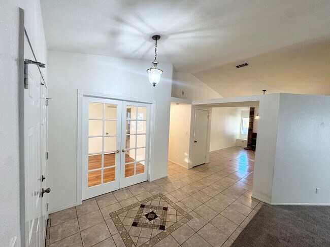 Photo - Beautiful West Palmdale Home