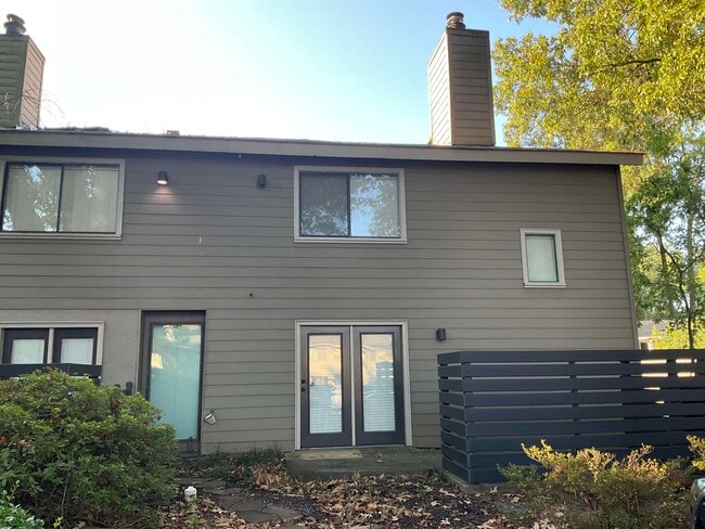 1828 Eagle Branch Cove