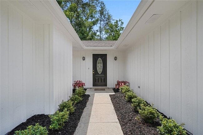 Photo - 401 Inspiration Ln