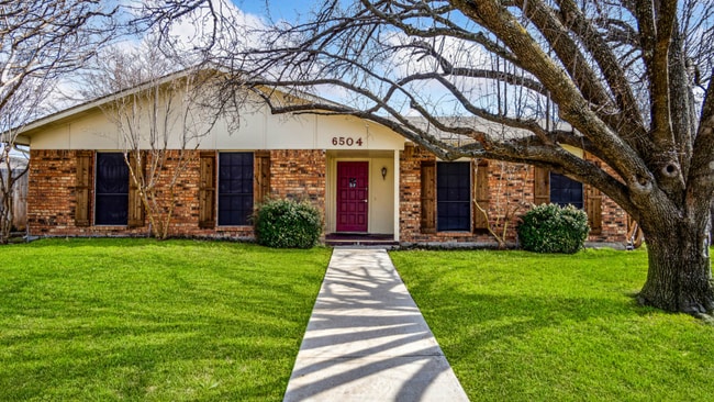 6504 Blue Ridge Trail