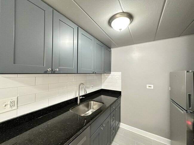 Photo - 9620 Ivanhoe Ave Unit 8