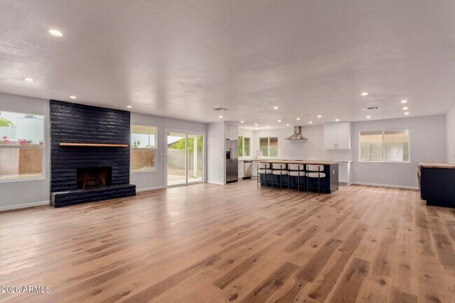 Photo - 10705 E Mercer Ln