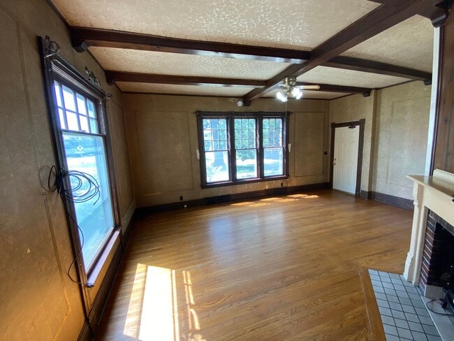 Photo - 1544 D St Unit #1