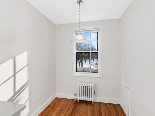 Photo - 50 Follen St Unidad #202