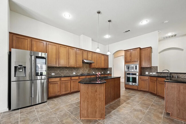 Photo - Room in House on Smoke Tree Dr