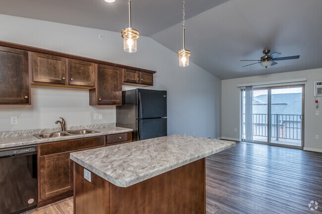 1 BR, 1 BA - 740SF - Village Creek Estates